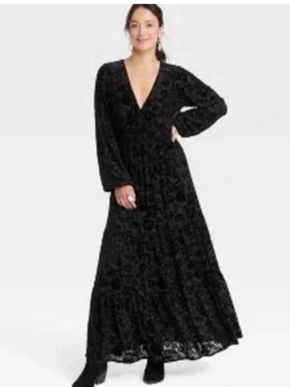 Knox Rose Black Velvet Maxi Dress with V-Neck